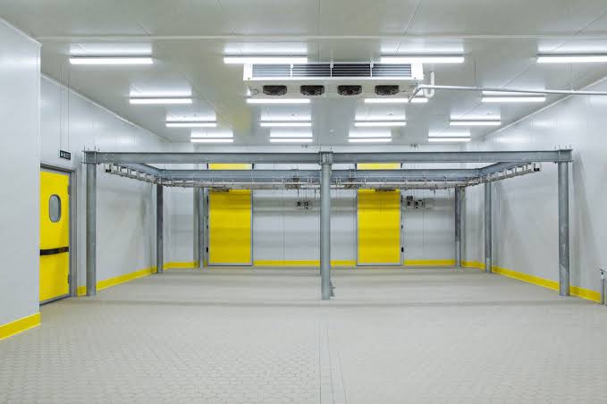 صيانة وتوريد وتركيب غرف تبريد بحائل